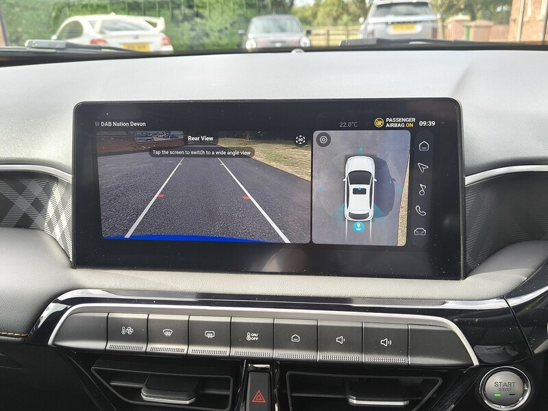 MG 1.5 Hybrid+ Trophy Hatchback 5dr Petrol Hybrid Auto Euro 6 (s/s) (194 ps)