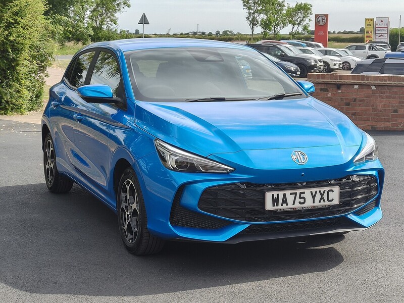 MG 1.5 Hybrid+ Trophy Hatchback 5dr Petrol Hybrid Auto Euro 6 (s/s) (194 ps)