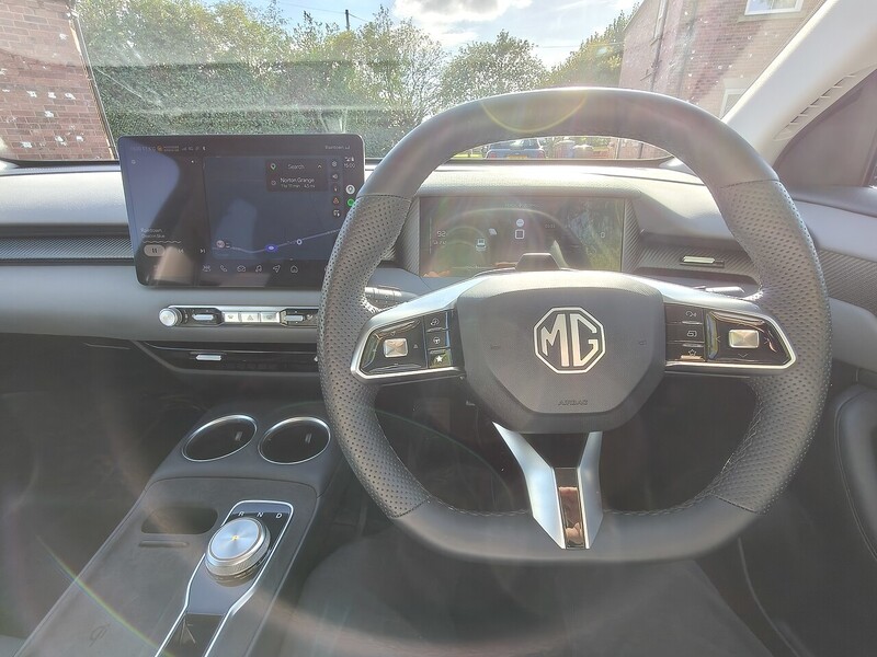 MG Trophy Long Range 64kWh 0.0 5dr SUV Automatic Electric
