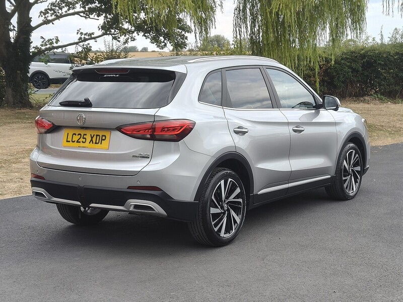 MG 1.5 Hybrid+ Trophy SUV 5dr Petrol Hybrid Auto Euro 6 (s/s) (196 ps)
