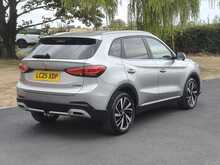 MG ZS Trophy Hybrid+