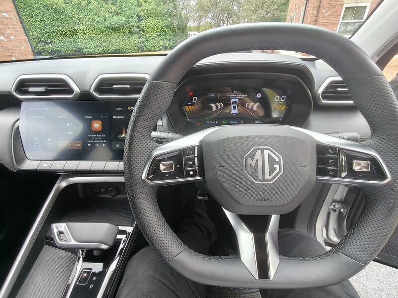 MG 1.5 Hybrid+ Trophy SUV 5dr Petrol Hybrid Auto Euro 6 (s/s) (196 ps)