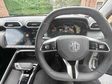 MG ZS Trophy Hybrid+