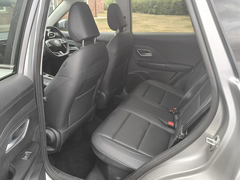 MG 1.5 Hybrid+ Trophy SUV 5dr Petrol Hybrid Auto Euro 6 (s/s) (196 ps)