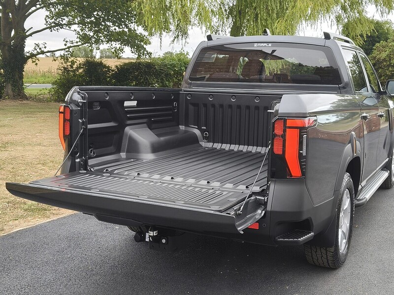 KGM Rhino Plus LWB 2.2 4dr Pickup Auto Diesel