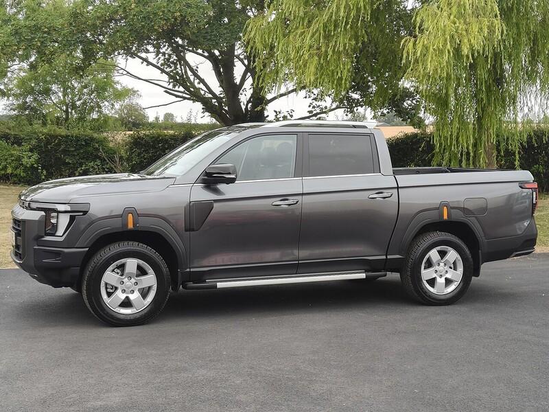 KGM Rhino Plus LWB 2.2 4dr Pickup Auto Diesel