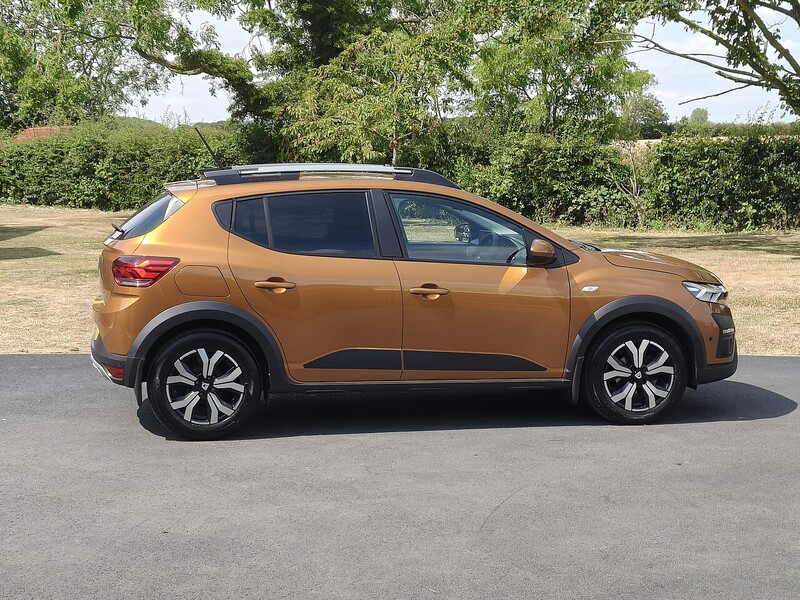 Dacia TCe Prestige Hatchback 1.0 Manual Petrol