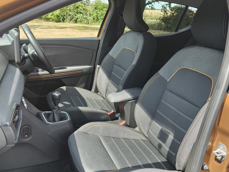 Dacia TCe Prestige Hatchback 1.0 Manual Petrol