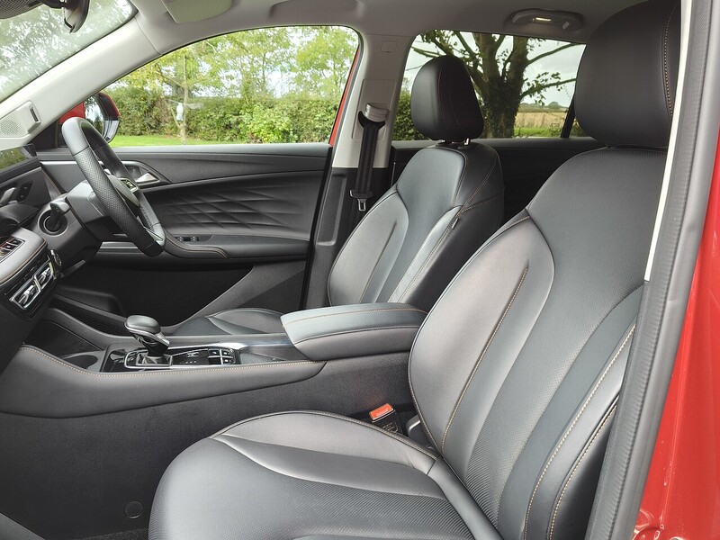 MG T-GDI Trophy Plug in Hybrid 1.5 5dr SUV Automatic Petrol Plug-in Hybrid