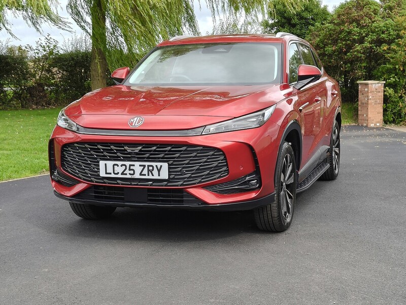 MG T-GDI Trophy Plug in Hybrid 1.5 5dr SUV Automatic Petrol Plug-in Hybrid