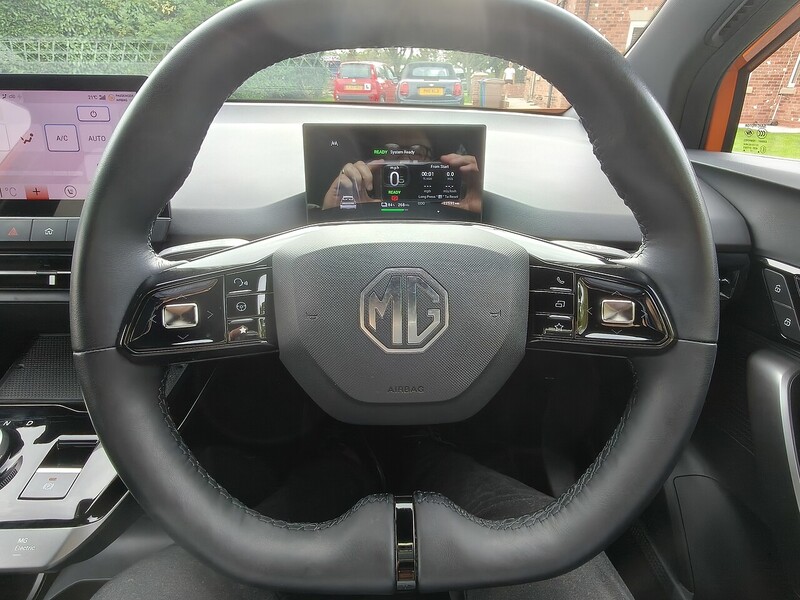 MG 77kWh Trophy Extended Range Hatchback 5dr Electric Auto (245 ps)