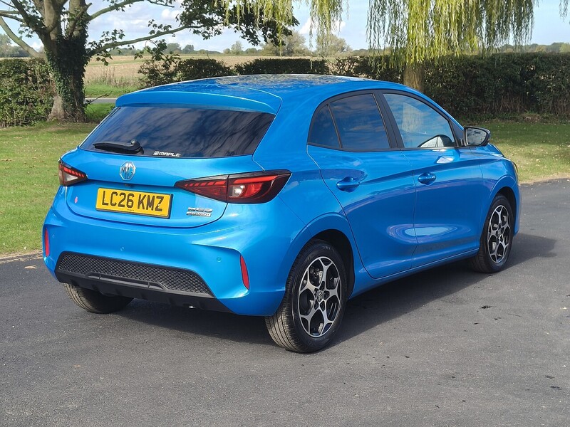 MG 1.5 Hybrid+ Trophy Hatchback 5dr Petrol Hybrid Auto Euro 6 (s/s) (194 ps)