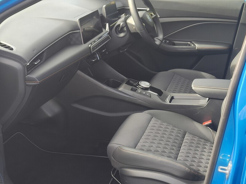 MG 1.5 Hybrid+ Trophy Hatchback 5dr Petrol Hybrid Auto Euro 6 (s/s) (194 ps)