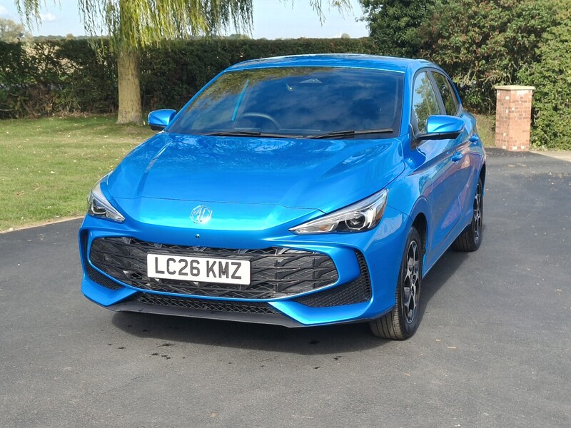 MG 1.5 Hybrid+ Trophy Hatchback 5dr Petrol Hybrid Auto Euro 6 (s/s) (194 ps)