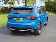 MG ZS Trophy Hybrid+