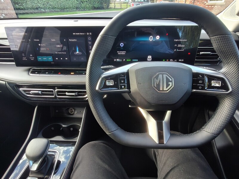 MG Trophy Hybrid+ 1.5 5dr SUV Automatic Petrol Hybrid