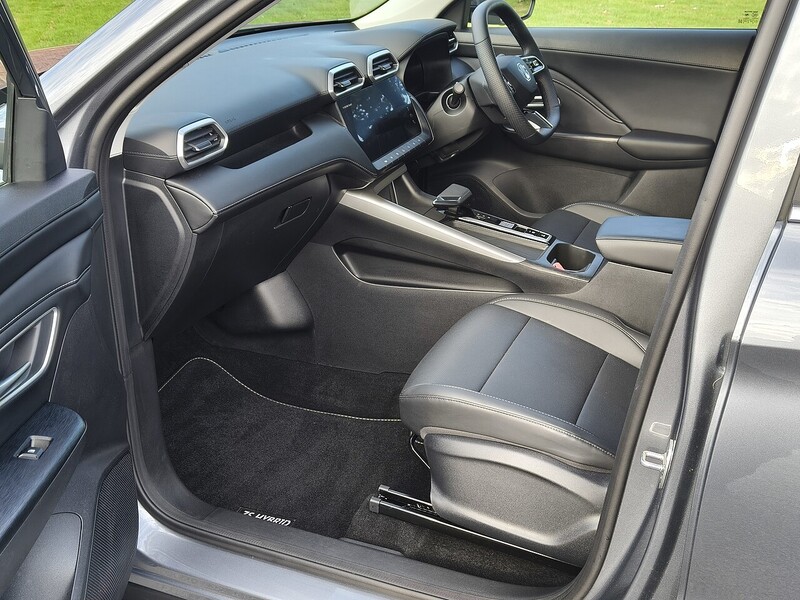 MG Trophy Hybrid+ 1.5 5dr SUV Automatic Petrol Hybrid