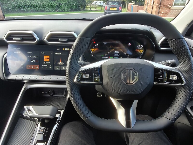 MG Trophy Hybrid+ 1.5 5dr SUV Automatic Petrol Hybrid