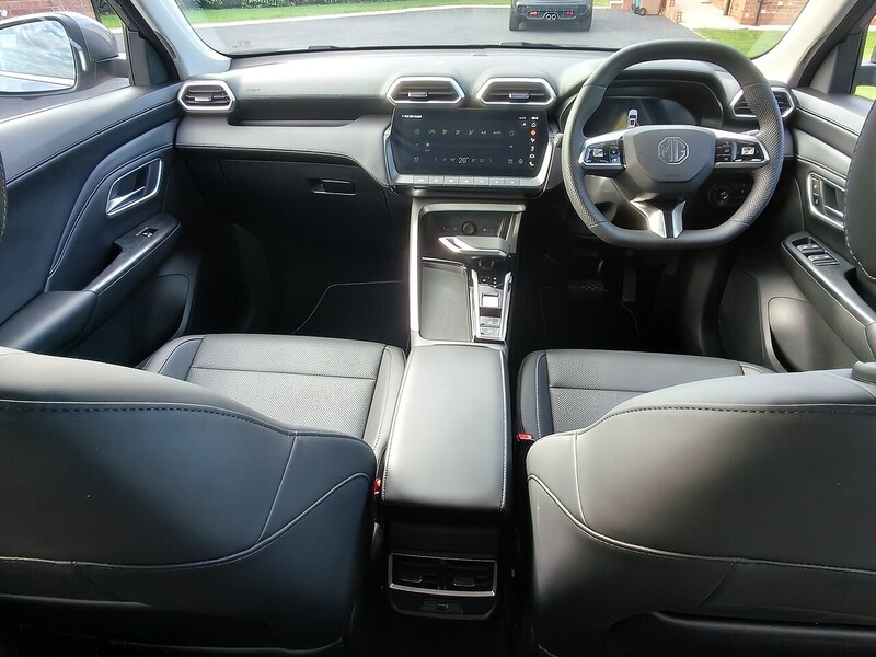 MG Trophy Hybrid+ 1.5 5dr SUV Automatic Petrol Hybrid