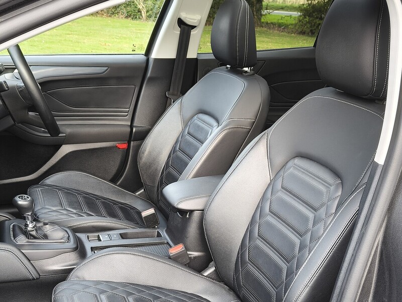 Ford T EcoBoost MHEV Active X Edition Estate 1.0 Manual Petrol