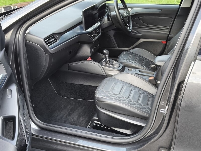 Ford T EcoBoost MHEV Active X Edition Estate 1.0 Manual Petrol
