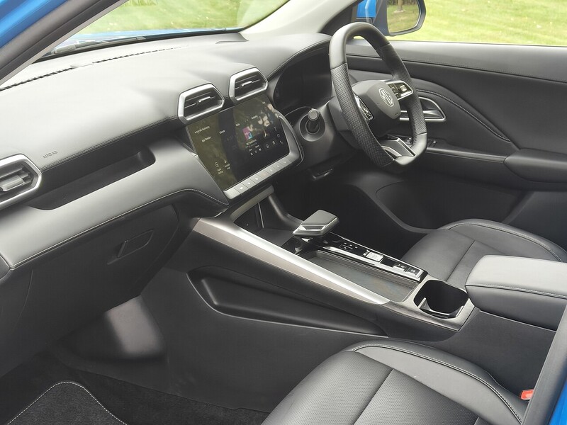 MG Trophy Hybrid+ 1.5 5dr SUV Automatic Petrol Hybrid