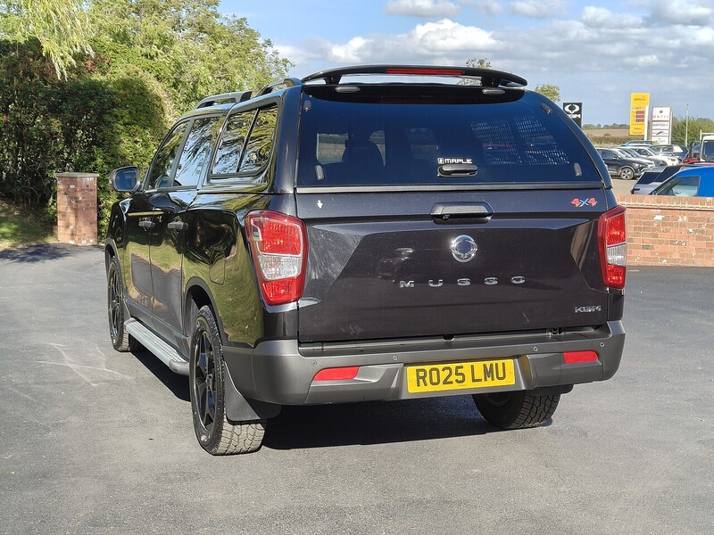 KGM 2.2D Saracen Pickup Double Cab 4dr Diesel Auto 4WD Euro 6 (202 ps)