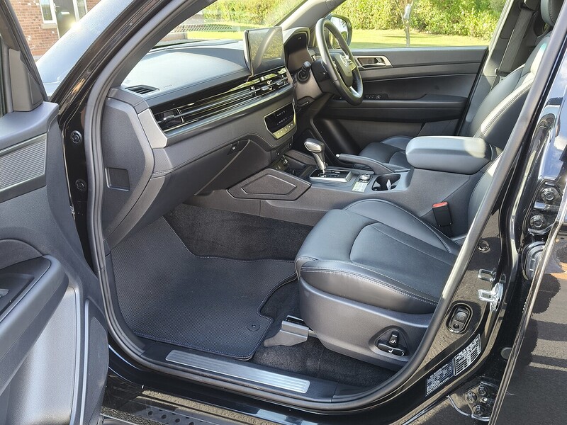 KGM 2.2D Saracen Pickup Double Cab 4dr Diesel Auto 4WD Euro 6 (202 ps)