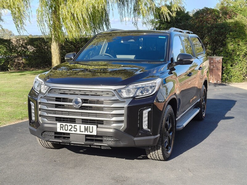 KGM 2.2D Saracen Pickup Double Cab 4dr Diesel Auto 4WD Euro 6 (202 ps)