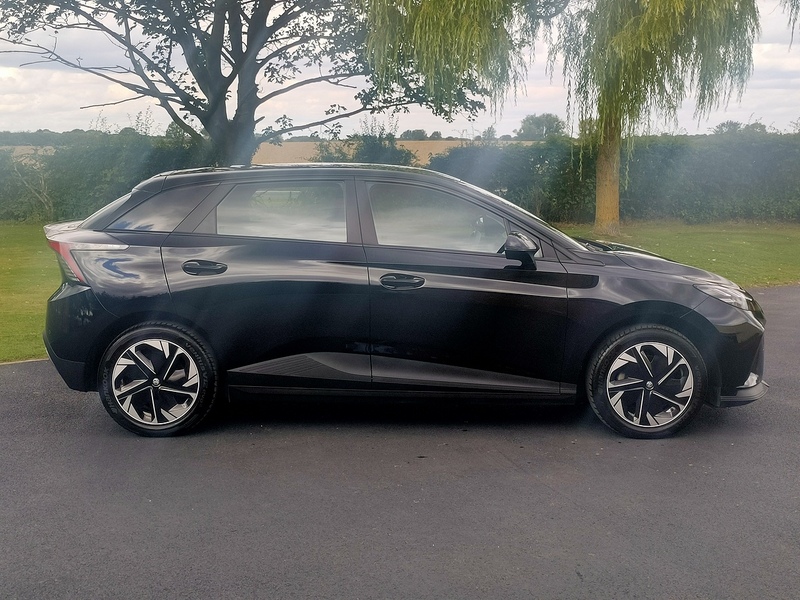 MG 125KW SE EV 51kWh 5dr Auto 0.0 5dr Hatchback Automatic Electric