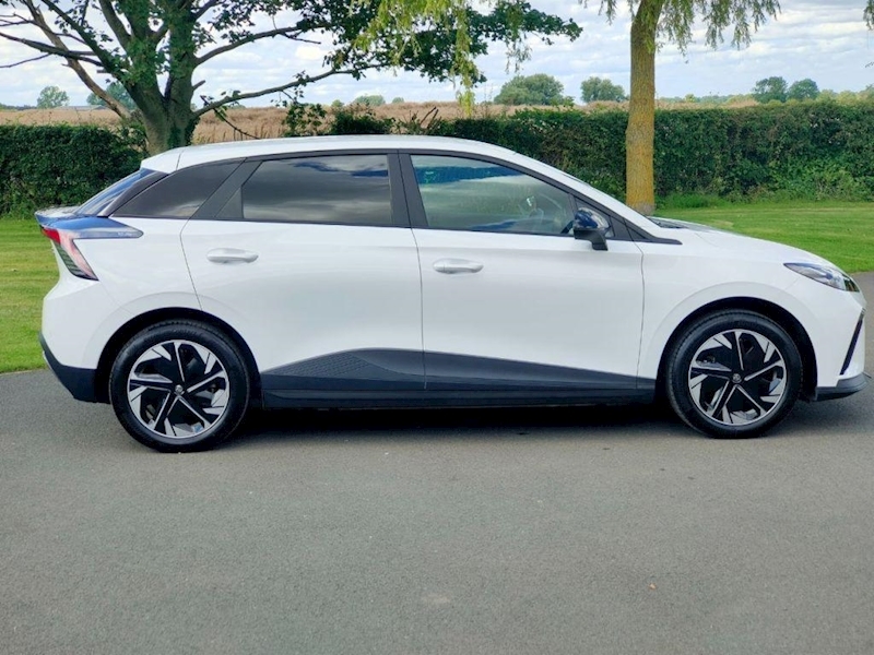 MG 125kW SE EV 51kWh 5dr Auto 0.0 5dr Hatchback Automatic Electric