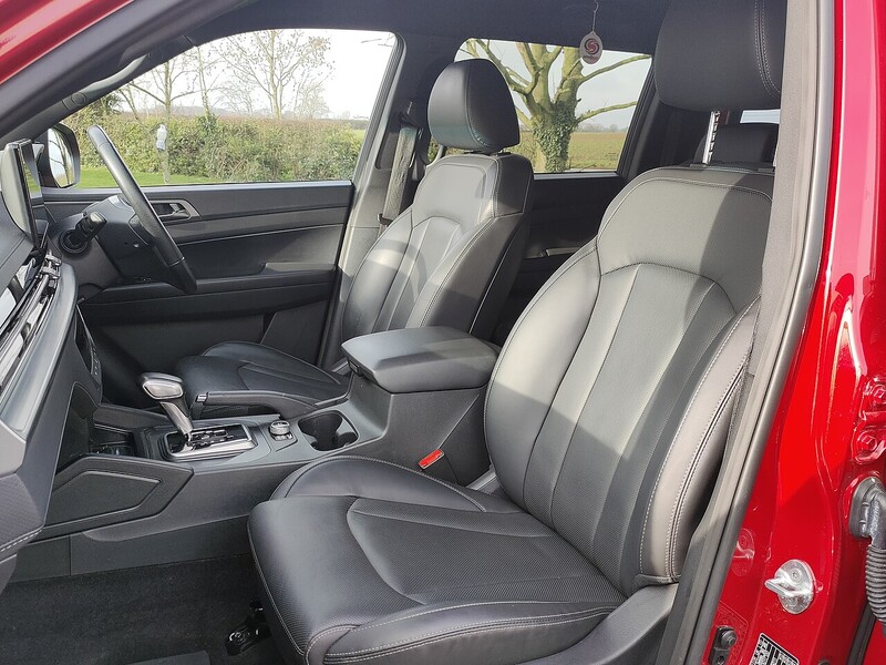 KGM Saracen+ Canopy+ Towbar 2.2 4dr Pick Up Automatic Diesel