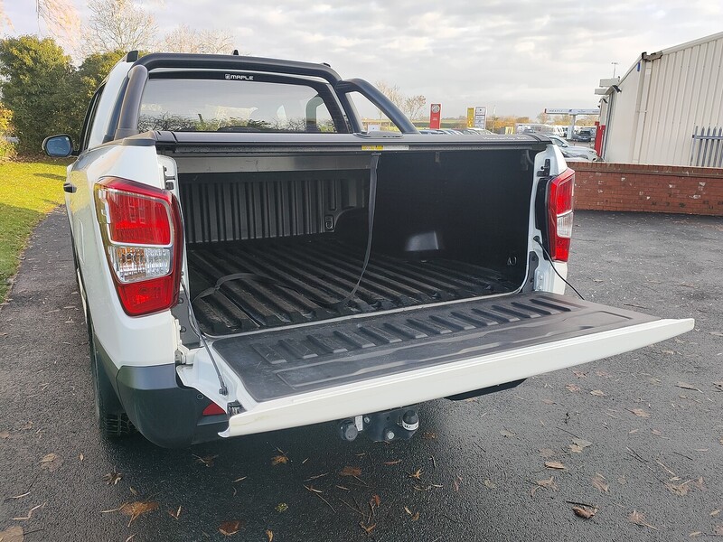 KGM Saracen Plus+ Roll Lock+ Towbar 2.2 4dr Pickup Automatic Diesel