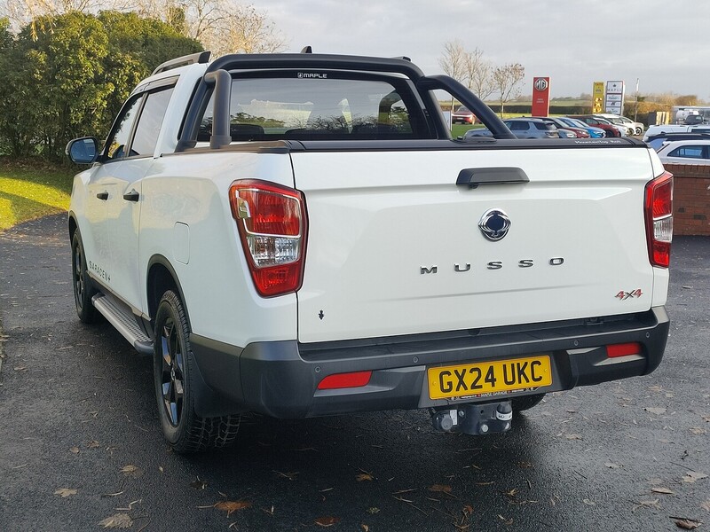 KGM Saracen Plus+ Roll Lock+ Towbar 2.2 4dr Pickup Automatic Diesel