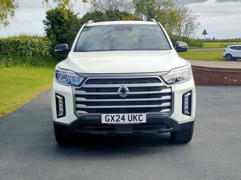 KGM Saracen Plus+ Roll Lock+ Towbar 2.2 4dr Pickup Automatic Diesel