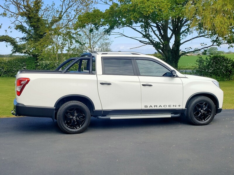 KGM Saracen Plus+ Roll Lock+ Towbar 2.2 4dr Pickup Automatic Diesel