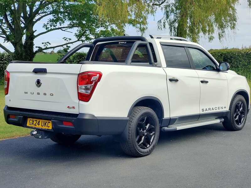 KGM Saracen Plus+ Roll Lock+ Towbar 2.2 4dr Pickup Automatic Diesel
