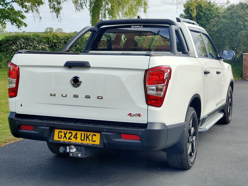 KGM Saracen Plus+ Roll Lock+ Towbar 2.2 4dr Pickup Automatic Diesel