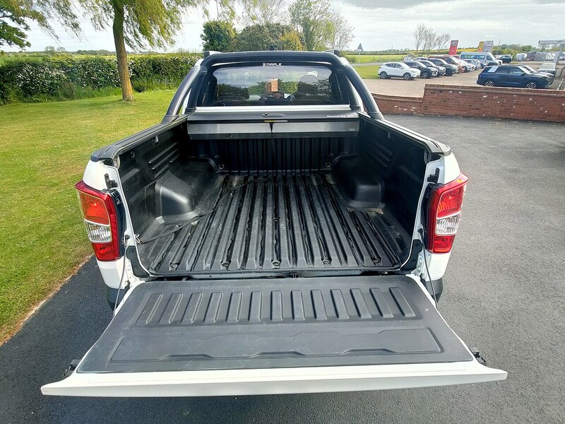 KGM Saracen Plus+ Roll Lock+ Towbar 2.2 4dr Pickup Automatic Diesel