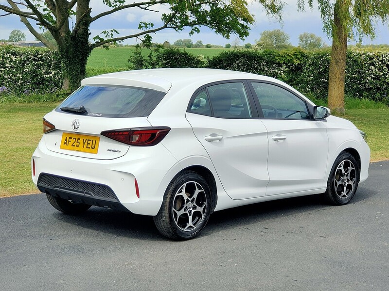 MG 1.5 SE 1.5 5dr Hatchback Manual Petrol