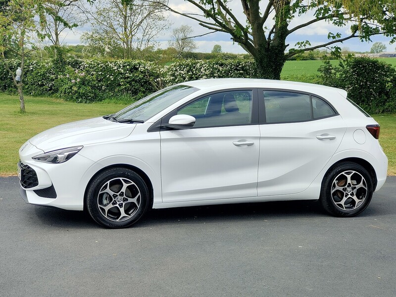 MG 1.5 SE 1.5 5dr Hatchback Manual Petrol