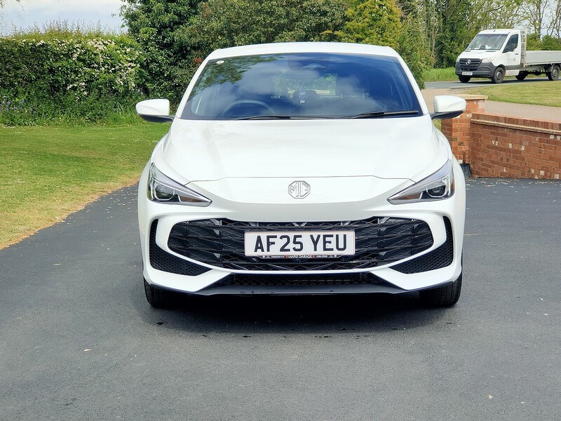 MG 1.5 SE 1.5 5dr Hatchback Manual Petrol