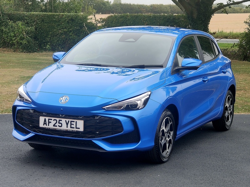 MG 1.5 Hybrid+ MHEV Trophy Hatchback 5dr Petrol Hybrid Auto Euro 6 (s/s) (194 ps)