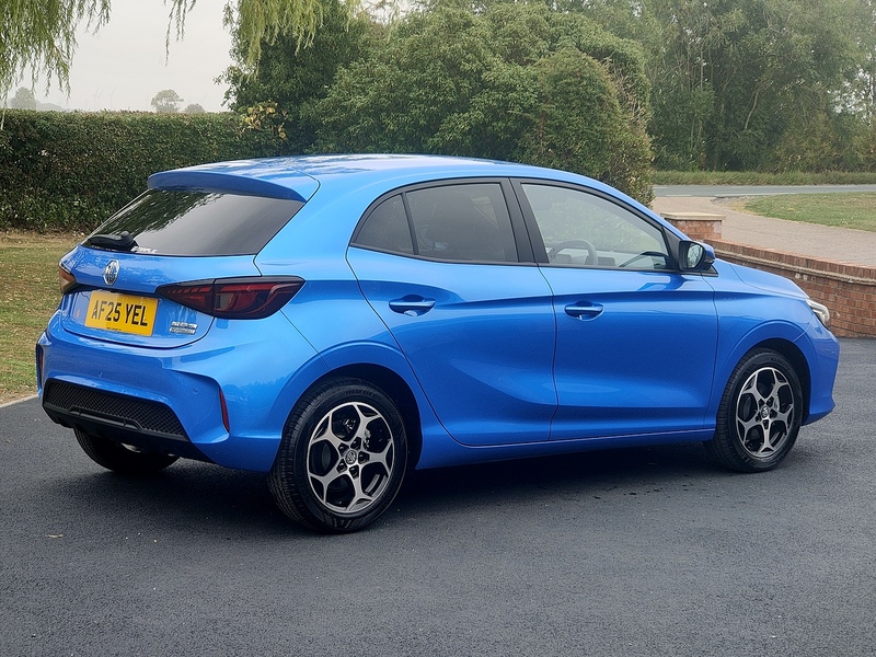 MG 1.5 Hybrid+ MHEV Trophy Hatchback 5dr Petrol Hybrid Auto Euro 6 (s/s) (194 ps)