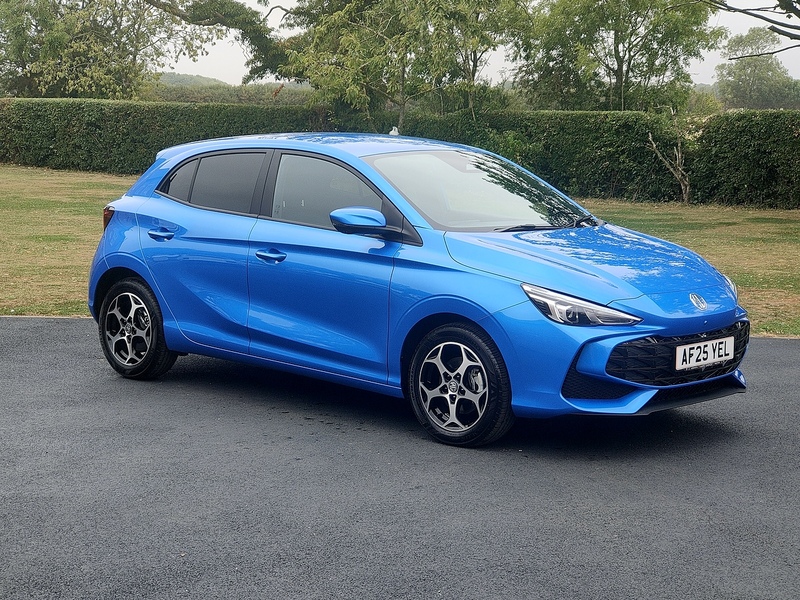 MG 1.5 Hybrid+ MHEV Trophy Hatchback 5dr Petrol Hybrid Auto Euro 6 (s/s) (194 ps)