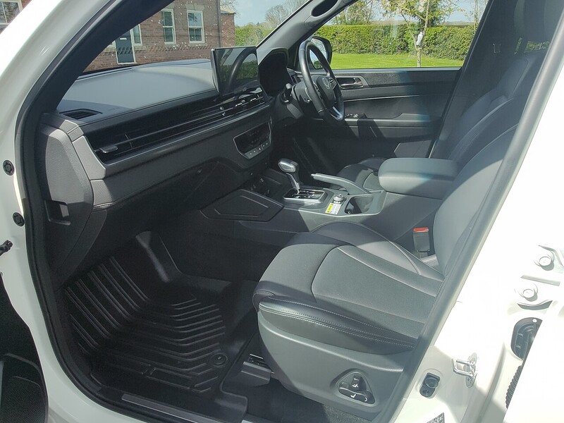 KGM Saracen 2.2 Diesel 2.2 4dr Pick Up Automatic Diesel