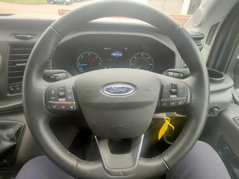 Ford 410 EcoBlue Trend 2.0 5dr Minibus Manual Diesel