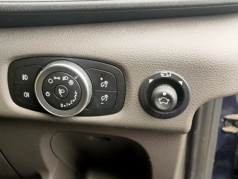 Ford 410 EcoBlue Trend 2.0 5dr Minibus Manual Diesel