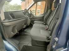 Ford Transit Minibus 14 Seats