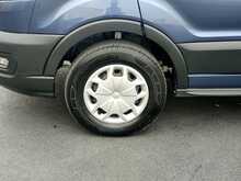 Ford Transit Minibus 14 Seats